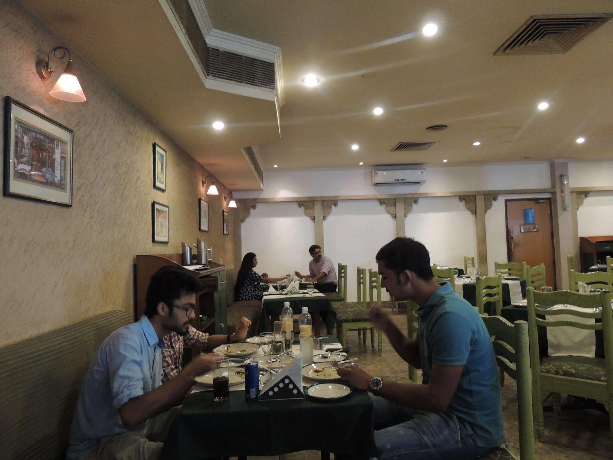 Diamond Hotel Varanasi